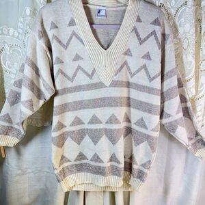 Vintage Geometric Sweater with irradecent colors size 36 by Wiegmann
